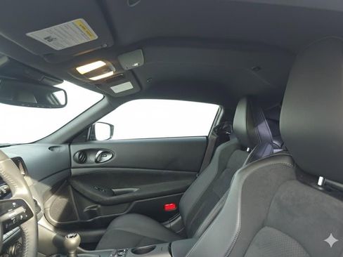 Used 2024 Nissan Z Performance w/ Floor Mat Package image 23