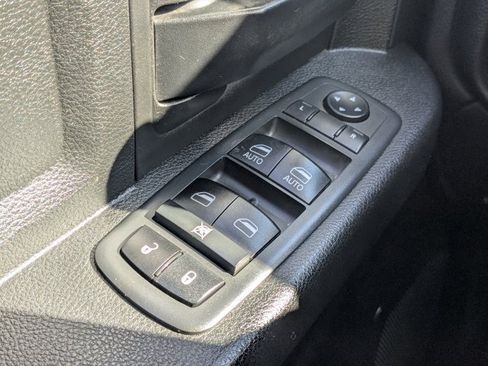 Used 2020 RAM 5500 Tradesman w/ Chrome Appearance Group image 25