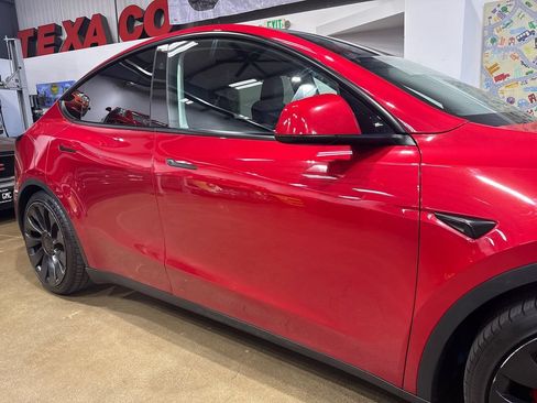 Used 2023 Tesla Model Y Performance AWD/4WD image 50