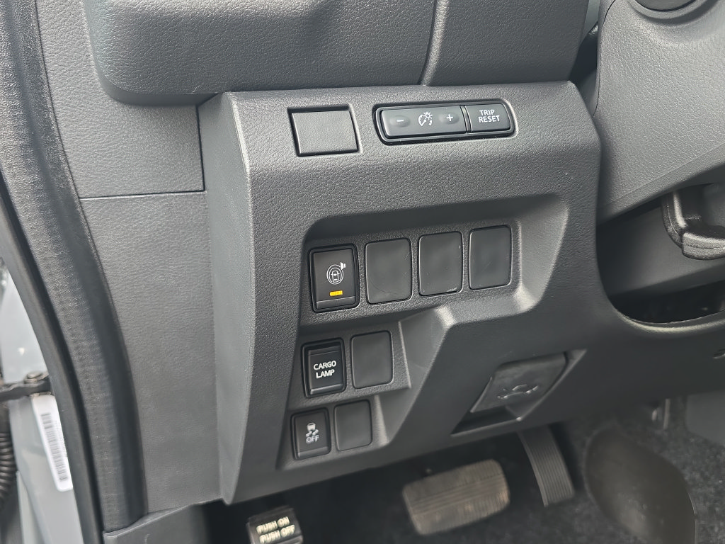New 2027 Nissan Frontier SV w/ All-Weather Content Package AWD/4WD image 29