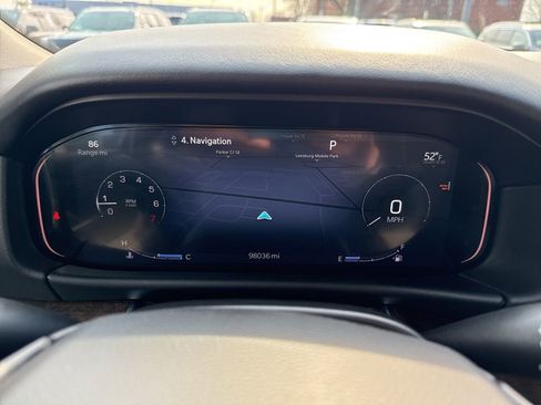 Used 2022 Jeep Grand Wagoneer Series I w/ Flexible Seating Group image 24