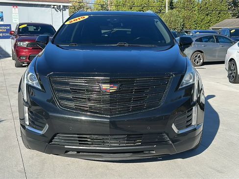 Used 2019 Cadillac XT5 Luxury image 2