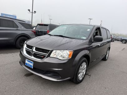Used 2018 Dodge Grand Caravan SE