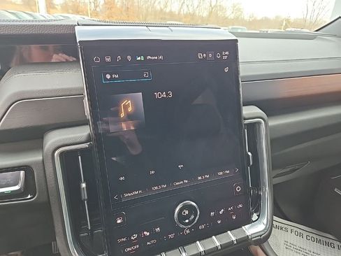 Used 2025 GMC Yukon Denali image 61