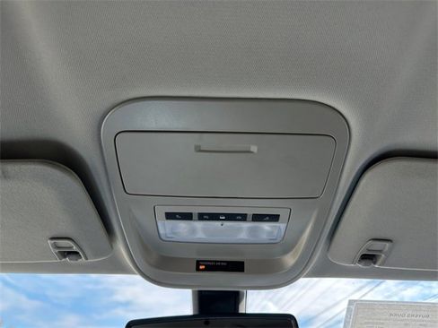 Used 2022 Chevrolet Colorado ZR2 w/ ZR2 Dusk Special Edition image 27