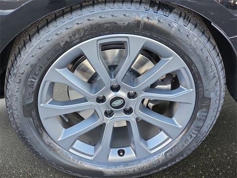 Used 2023 Land Rover Range Rover Sport SE image 36