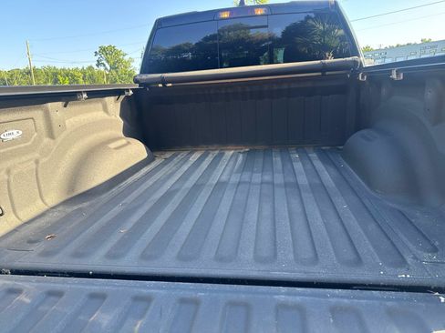 Used 2019 RAM 1500 Laramie AWD/4WD image 22