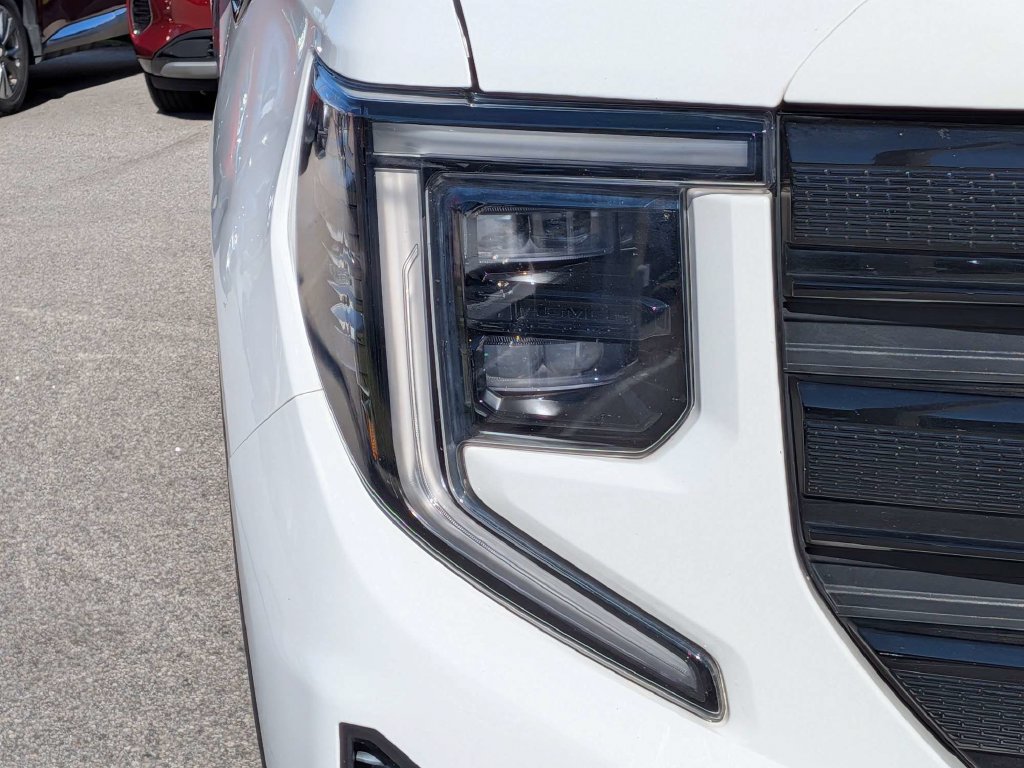 Used 2023 GMC Sierra 1500 Elevation AWD/4WD image 10