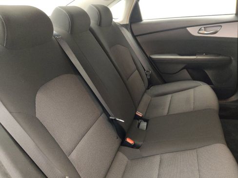 Used 2022 Kia Forte LXS FWD image 19
