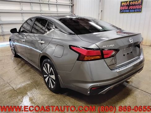 Used 2022 Nissan Altima 2.5 SV w/ SV Premium Package FWD image 6