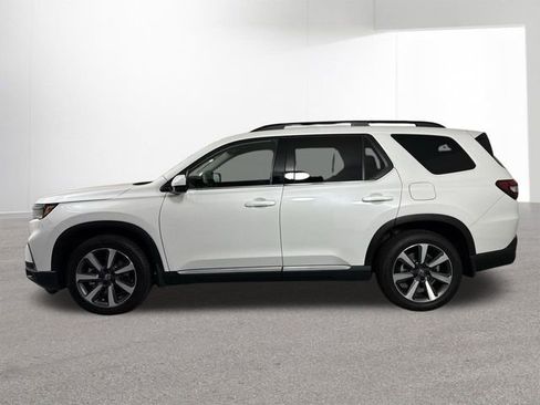 Certified 2025 Honda Pilot Touring image 32
