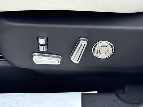 New 2026 Lincoln Nautilus Black Label w/ Jet Appearance Package AWD/4WD image 24