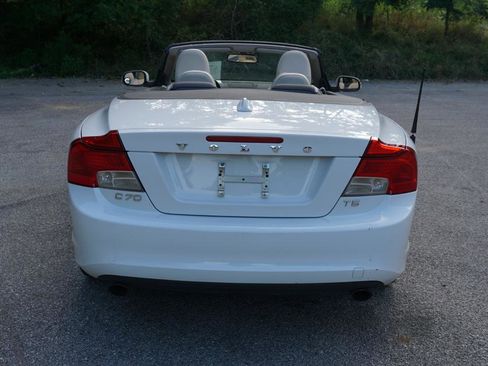 Used 2011 Volvo C70 T5 FWD image 4
