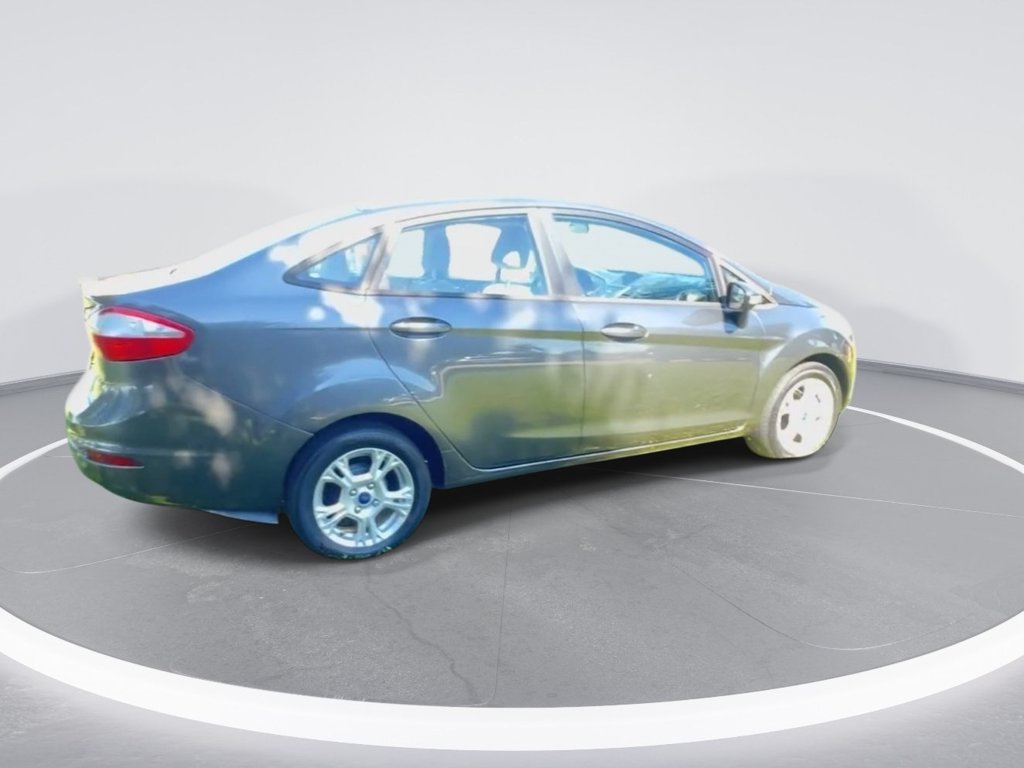Used 2016 Ford Fiesta SE FWD image 9