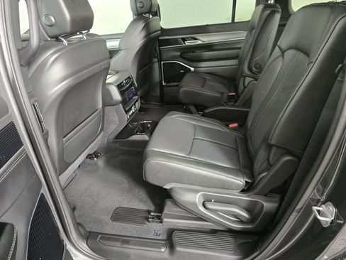 New 2026 Jeep Grand Wagoneer Limited image 26