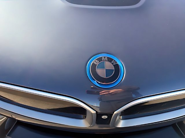 Used 2017 BMW i8 AWD/4WD image 10