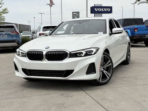 Used 2024 BMW 330i Sedan w/ Premium Package RWD image 3