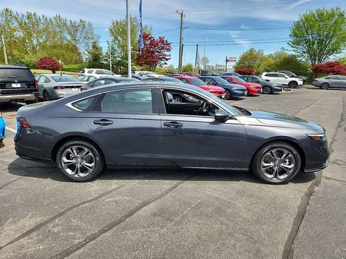 Used 2025 Honda Accord EX-L image 7