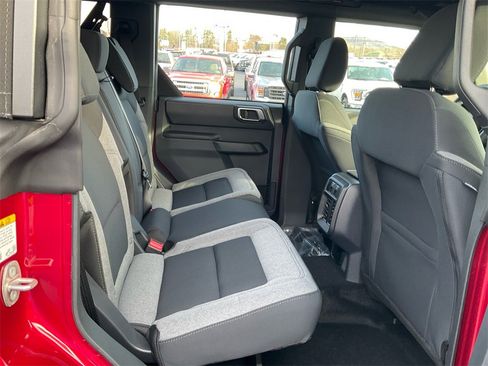 New 2025 Ford Bronco 4-Door w/ Sasquatch Package image 13