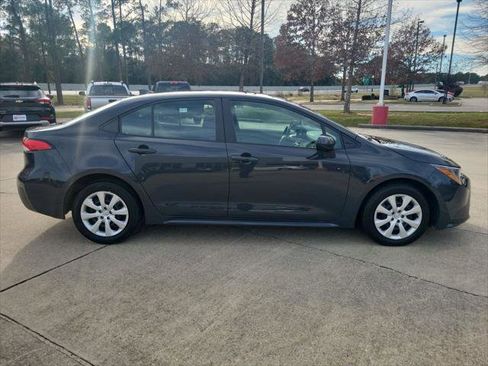 Certified 2024 Toyota Corolla LE image 8