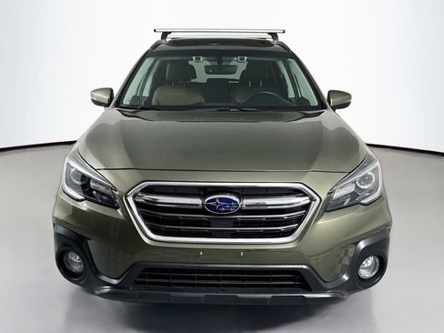 Used 2019 Subaru Outback 3.6R Touring w/ Popular Package #3A AWD/4WD image 6