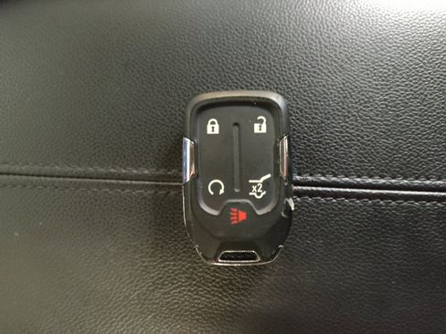 Used 2019 GMC Terrain SLE w/ Driver Convenience Package image 32