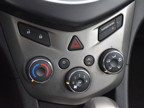 Used 2013 Chevrolet Sonic LT w/ Wheels and Fog Lamp Package FWD image 12