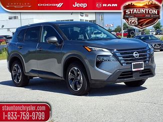 Used 2024 Nissan Rogue SV video 1