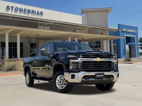 Used 2026 Chevrolet Silverado 2500 LT AWD/4WD image 2