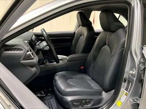 Used 2024 Toyota Camry XSE FWD image 25