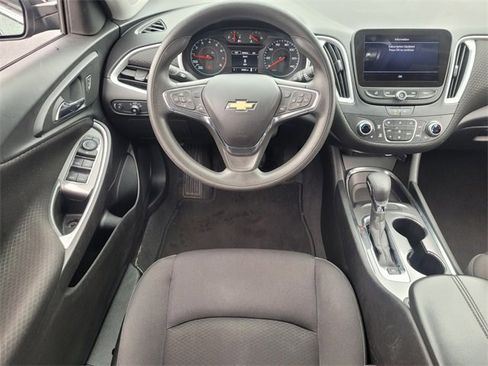 Used 2023 Chevrolet Malibu LT image 11