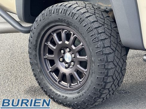 Used 2021 Chevrolet Colorado ZR2 w/ Colorado ZR2 Bison Edition image 26