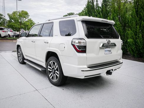 Used 2020 Toyota 4Runner Limited RWD image 9