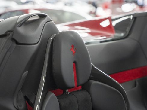 Used 2022 Ferrari SF90 Spider AWD/4WD image 31