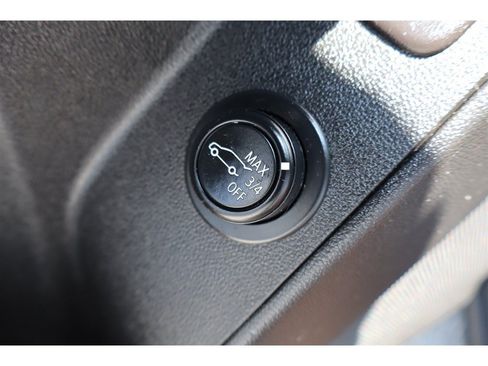 Used 2020 Chevrolet Equinox Premier FWD image 27
