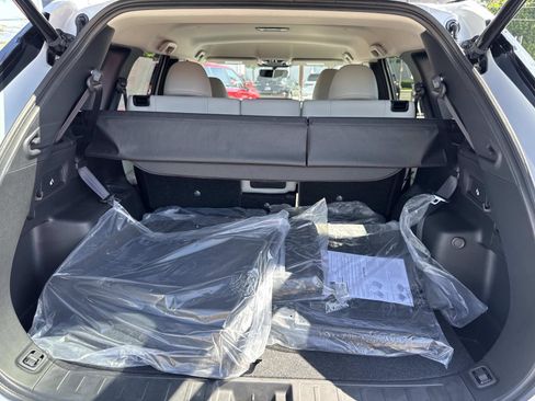 New 2025 Mitsubishi Outlander SE image 7