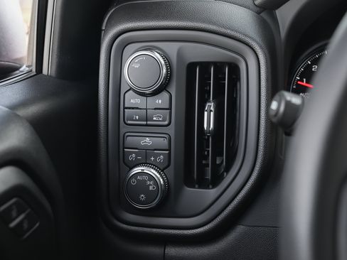 Used 2024 GMC Sierra 1500 Pro w/ Graphite Edition image 29