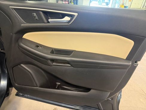 Used 2022 Ford Edge SEL AWD/4WD image 31
