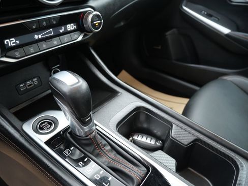 Used 2021 Nissan Sentra SR w/ SR Premium Package image 13