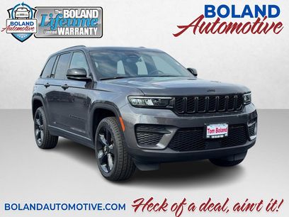 Used 2023 Jeep Grand Cherokee Altitude