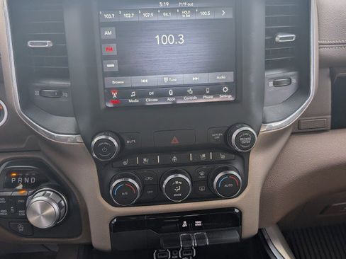 Used 2021 RAM 1500 Laramie AWD/4WD image 19