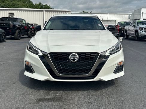 Used 2020 Nissan Altima 2.5 SR FWD image 3