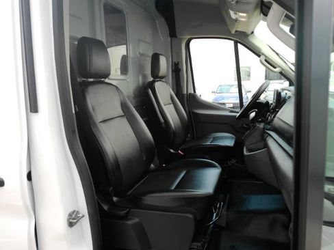 Used 2025 Ford Transit 250 148 Medium Roof RWD image 16