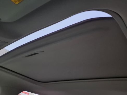 Used 2024 Toyota RAV4 Limited image 24