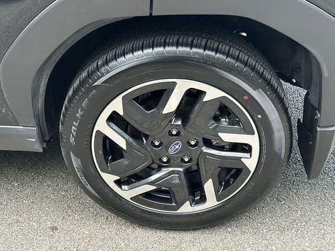 Certified 2025 Subaru Forester Limited AWD/4WD image 5