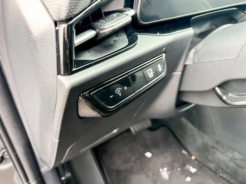 Used 2024 Kia Niro EX image 13