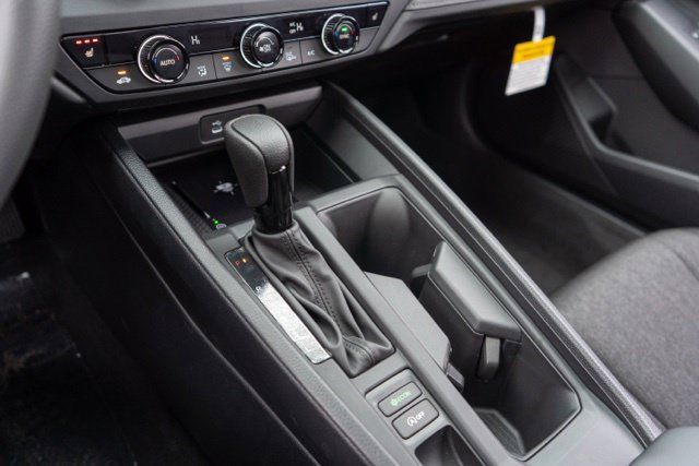 Used 2025 Honda Accord SE image 27