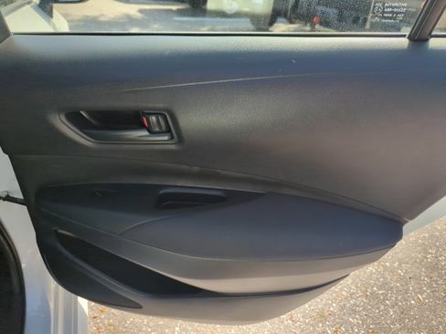 Used 2022 Toyota Corolla LE image 23