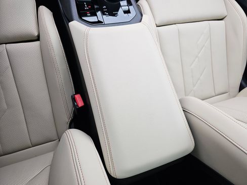 New 2026 BMW X3 xDrive30 w/ Premium Package image 24