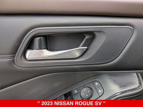 Used 2023 Nissan Rogue SV w/ SV Premium B Package AWD/4WD image 12
